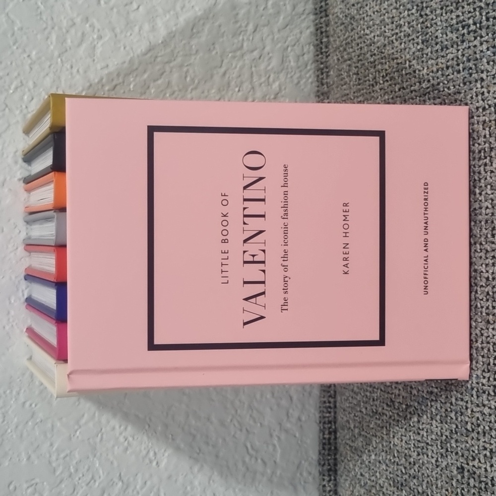 Little Guides To Style (Fashion Books) Pick One - Picture 5 of 16